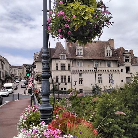 Logis 8 St Front Gite Urbain Périgueux Exterior foto